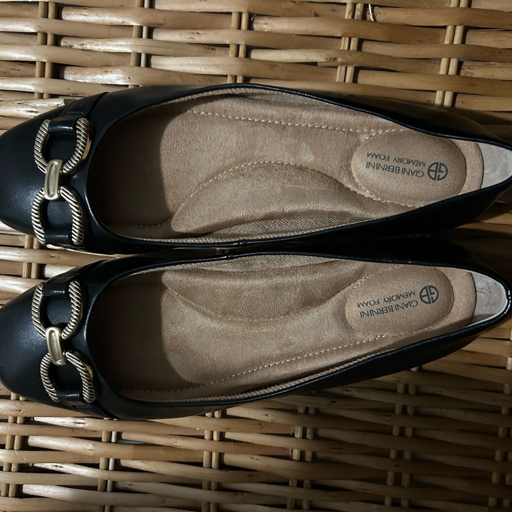 Giani Bernini Black Flats with Gold Accents